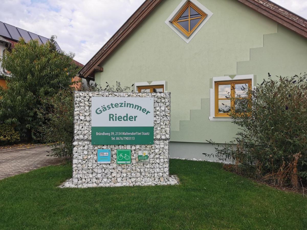 Gaestezimmer Rieder Staatz Exterior foto